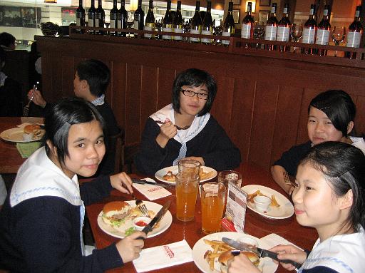 英文科活動 - Eating Out