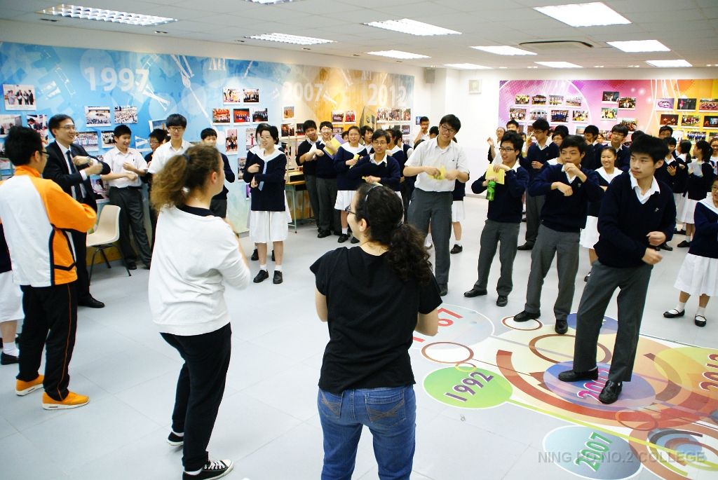 English Week - Fun time with international school students